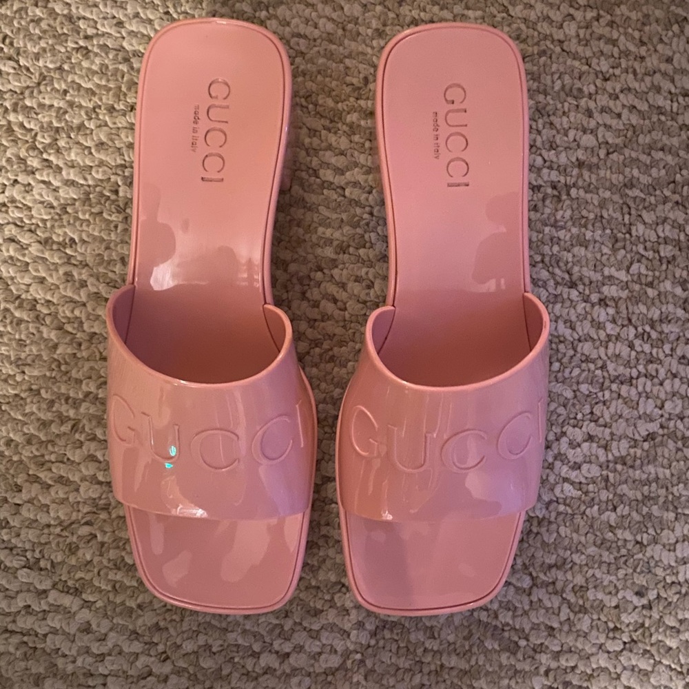 Authentic gucci rubber sandals